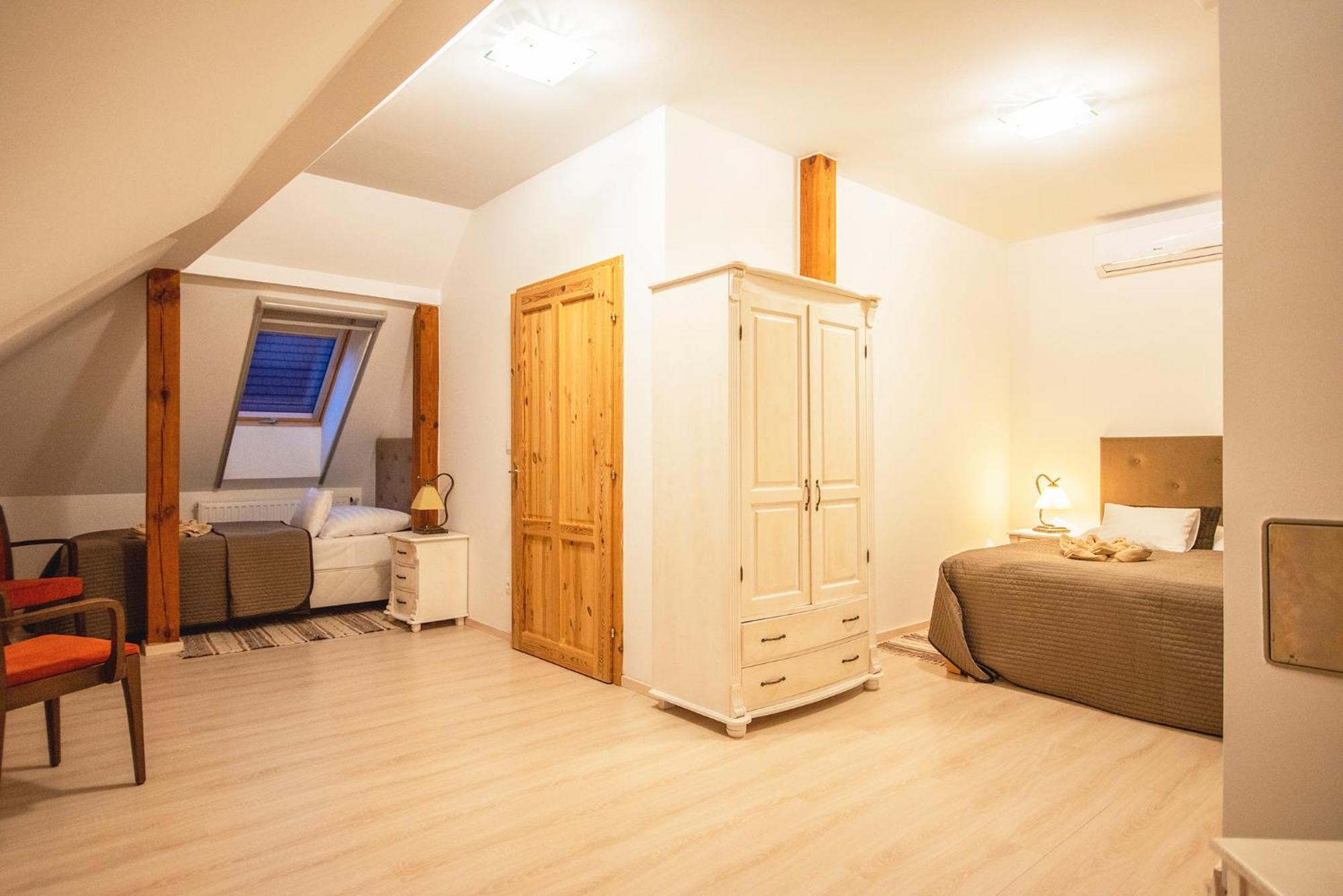 Naturpark Vendégház Alsoszolnok Habitación foto
